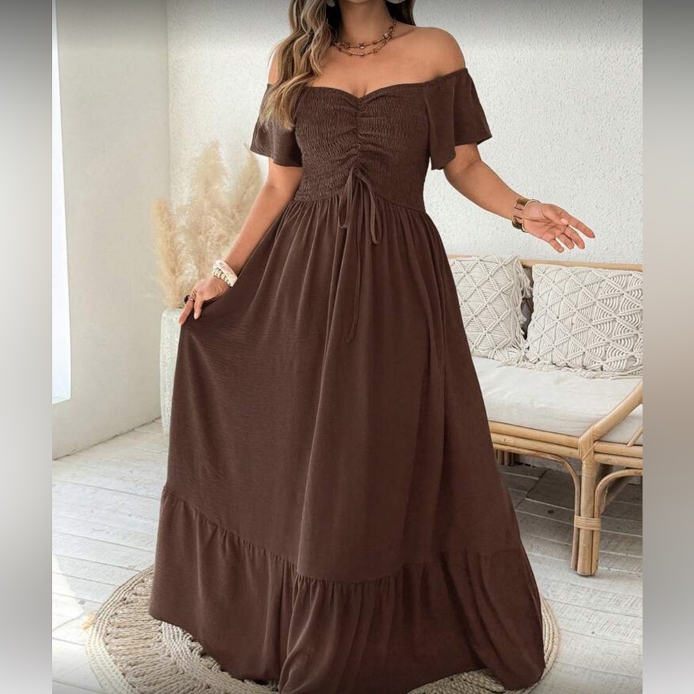 Elegant Brown Off-Shoulder Maxi Dress - Picture 3 of 5